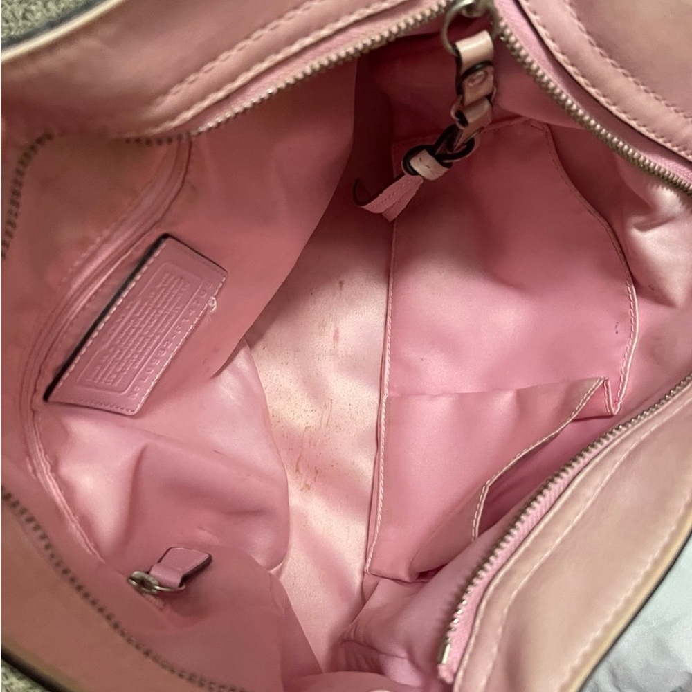 Coach Large Pink Zoe Vintage Bag - Picture 7 of 9